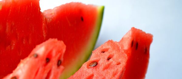 Арбузные дольки, фото из архива - Sputnik Moldova