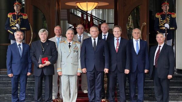Președintele Igor Dodon a oferit distincții de stat cu ocazia Zilei Independenței - Sputnik Молдова