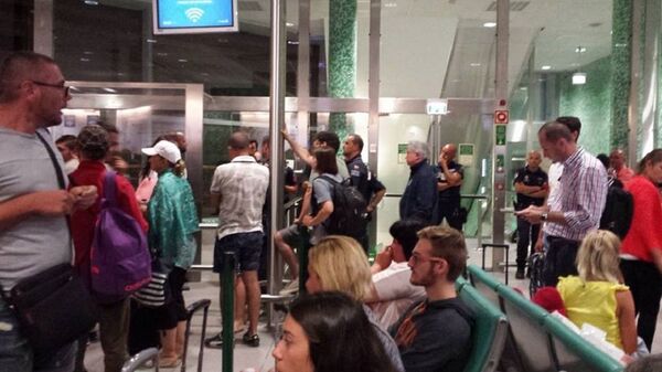 Pasagerii români care au fost blocați în aeroportul din Lisabona - Sputnik Moldova-România