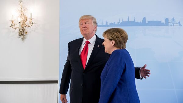 German Chancellor Angela Merkel meets U.S. President Donald Trump on the eve of the G-20 summit in Hamburg, Germany, July 6, 2017 - Sputnik Moldova-România