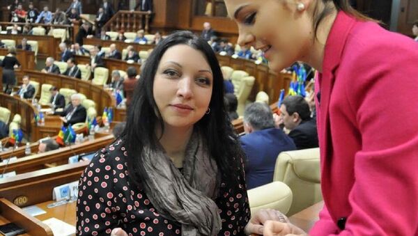 Veronica Herța în Parlament - Sputnik Moldova