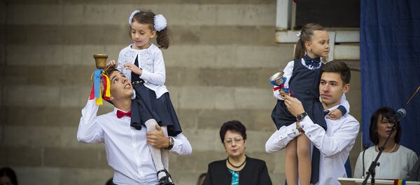 Первый звонок - Sputnik Молдова