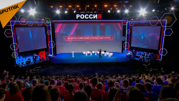 LIVE: Владимир Путин принимает участие во Всероссийском открытом уроке в Ярославле - Sputnik Молдова