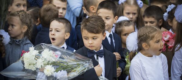 Первый звонок - Sputnik Moldova-România