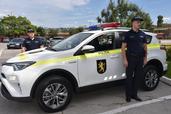 Toyota Rav4 Hybrid în dotarea poliției Republicii Moldova Toyota Rav4 Hybrid în dotarea poliției Republicii Moldova - Sputnik Moldova
