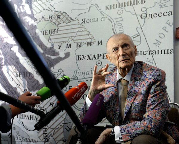 Поэт Евгений Евтушенко. - Sputnik Молдова