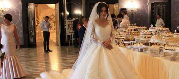 Свадьба блогера из Молдовы Хеллен Монро и дзюдоиста Валерия Думиникэ Свадьба блогера из Молдовы Хеллен Монро и дзюдоиста Валерия Думиникэ - Sputnik Молдова