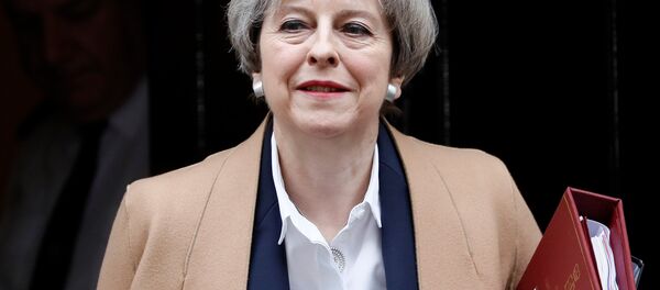 Britain's Prime Minister Theresa May leaves 10 Downing Street in London, March 29, 2017. - Sputnik Moldova-România