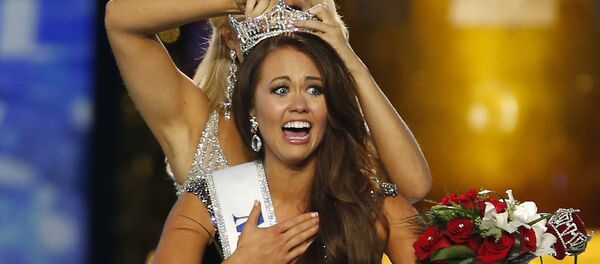 Мисс Северная Дакота Кара Мунд стала победительницей конкурса красоты Мисс Америка-2018 - Sputnik Молдова