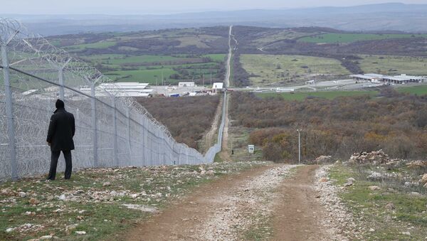Ограждения на болгарско-турецкой границе возле пограничного контрольно-пропускного пункта Лесово, Болгария - Sputnik Молдова