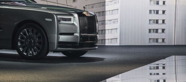 Автомобиль Rolls-Royce на автосалоне во Франкфурте Автомобиль Rolls-Royce на автосалоне во Франкфурте - Sputnik Молдова