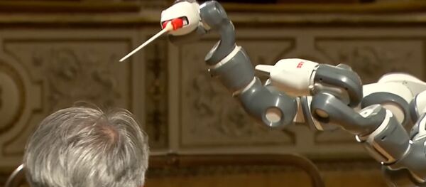 Робот-дирижер дебютировал в итальянской опере - Sputnik Молдова