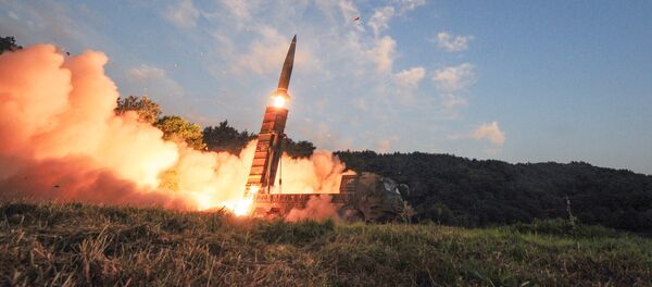 South Korean troops fire Hyunmoo Missile into the waters of the East Sea at a military exercise in South Korea September 4, 2017 - Sputnik Moldova-România