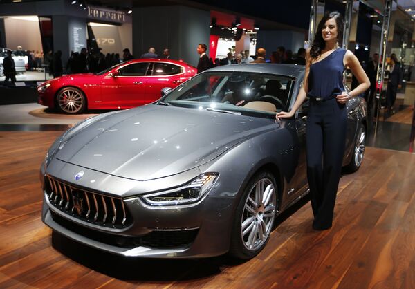 Modelul automobilului Maserati Ghibli Granlusso  la expoziția Frankfurt Motor Show (IAA) din Frankfurt - Sputnik Moldova-România