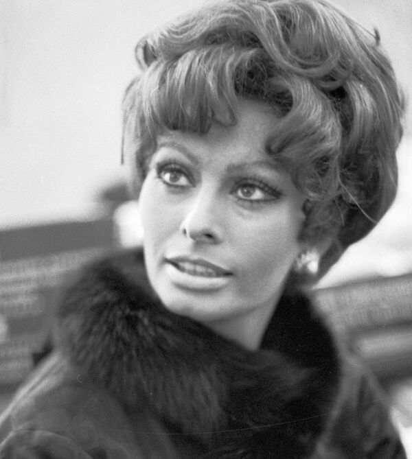 Итальянская киноактриса Софи Лорен Итальянская киноактриса Софи Лорен - Sputnik Молдова