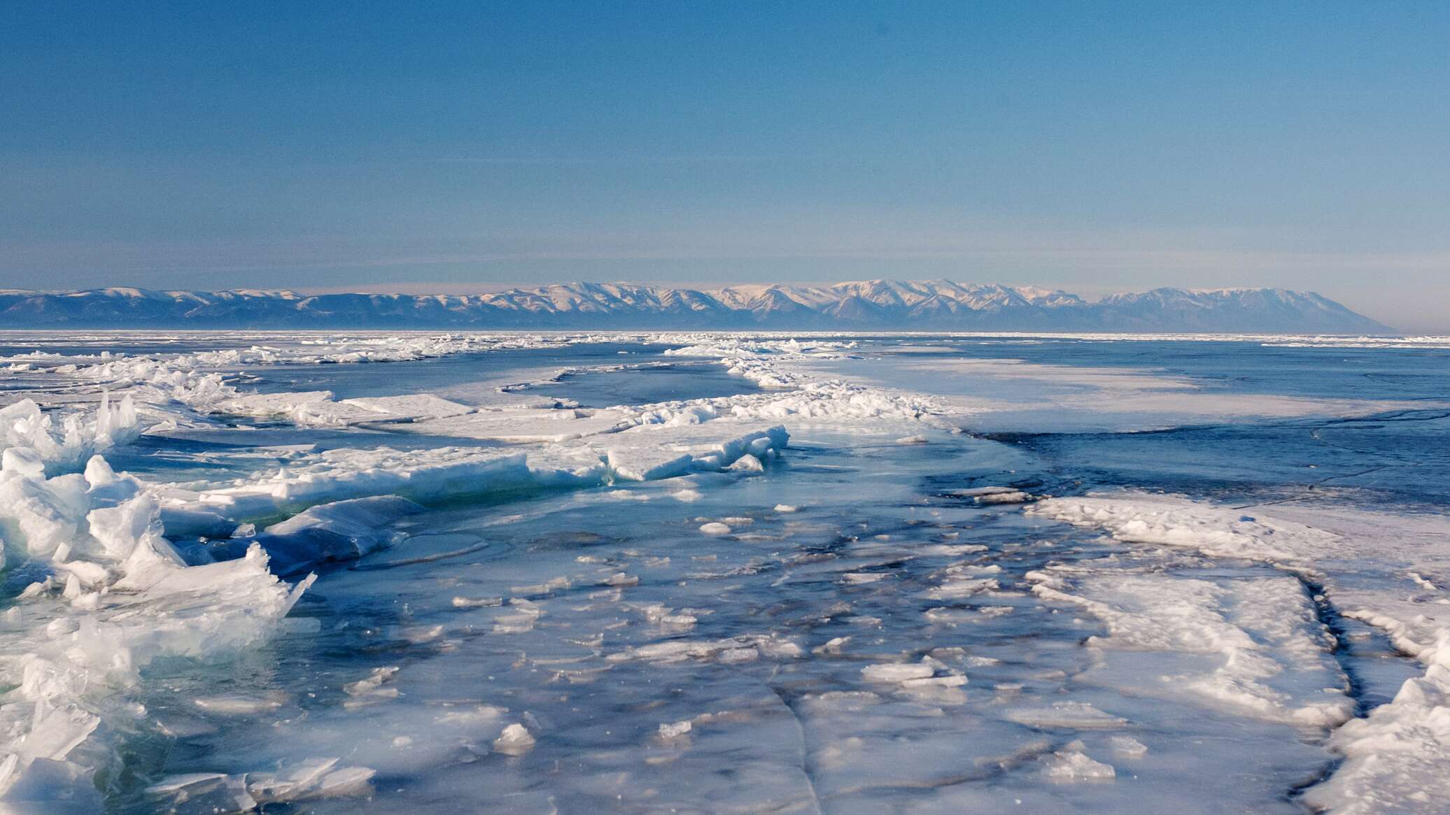 Байкал в евразии. Замерзший океан. Раскол Евразии по озеру Байкал. Полынье финского залива. Озеро Шира замерзает зимой или нет.