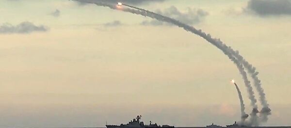 Lansare de rachete de către flota rusă asupra obiectivelor grupărilor teroriste care luptă în Siria - Sputnik Moldova