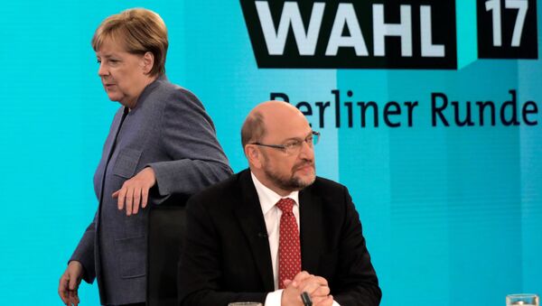 Канцлер Германии Ангела Меркель и лидер СДПГ Мартин Шульц - Sputnik Молдова