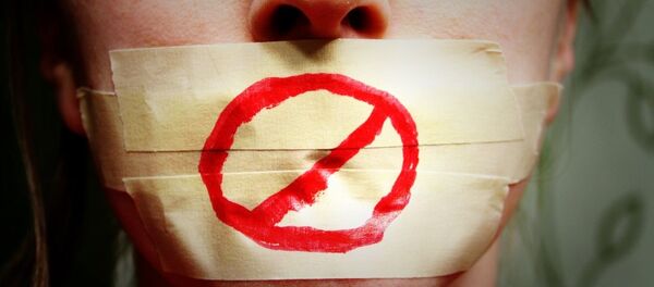 Gură lipită cu bandă adezivă - Sputnik Moldova-România