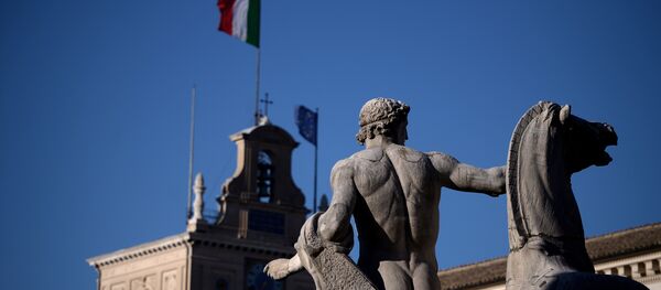 Drapelul italian pe Palazzo del Quirinale - Sputnik Moldova-România