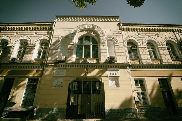 Здание - сказка: такой примэрии в Молдове больше нигде нет - Sputnik Молдова