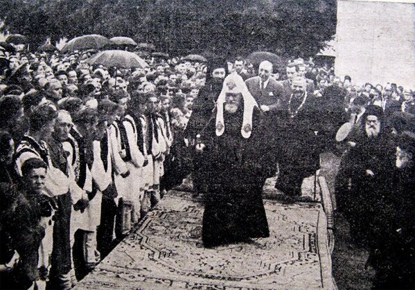 Primirea patriarhului Alexei al Moscovei la catedrala mitropolitană din Suceava (1947) - Sputnik Moldova-România