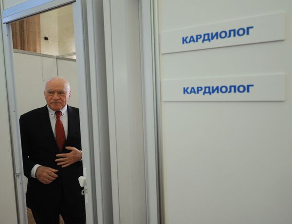 Кардиохирург Лео Бокерия Кардиохирург Лео Бокерия - Sputnik Молдова