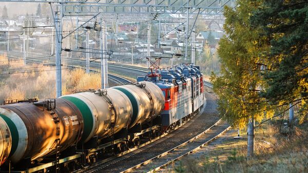 Железнодорожные цистерны - Sputnik Молдова
