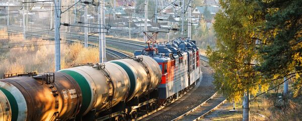 Железнодорожные цистерны - Sputnik Молдова