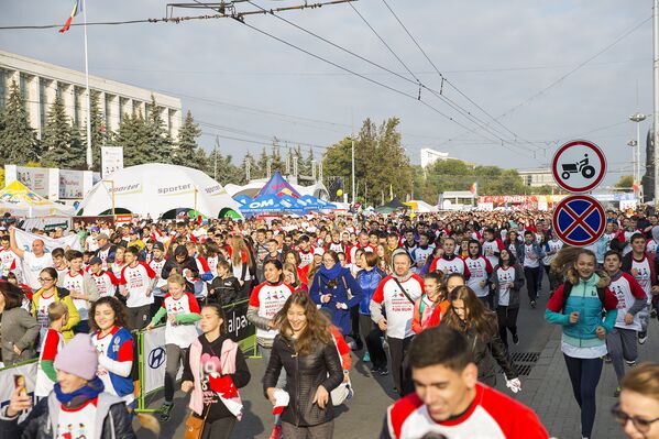 Organizatorii celui de al treilea Maraton Internațional Chișinău și-au exprimat deosebita recunoștință pentru partenerii acestui eveniment - Sputnik Moldova