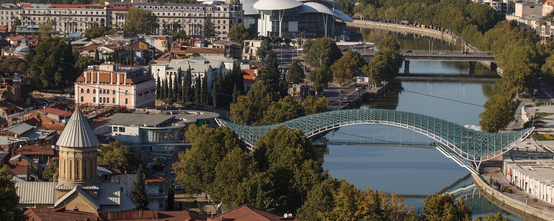 Vedere asupra capitalei Georgiei, Tbilisi - Sputnik Moldova, 1920, 20.06.2024