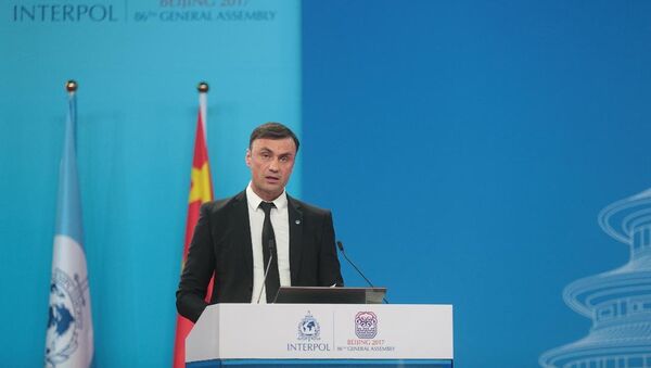 Vitalie Pîrlog ține un discurs în fața Adunării Generale a INTERPOL, Beijing 2017 - Sputnik Moldova