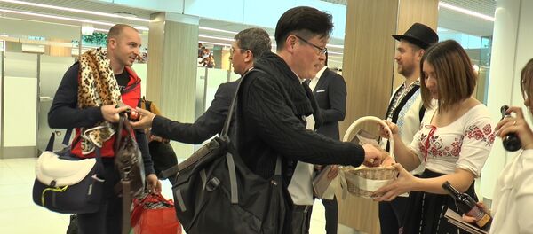 Гостям Кишиневского аэропорта – вино в подарок - Sputnik Молдова