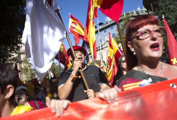 Митинг в защиту единства Испании в Барселоне - Sputnik Молдова