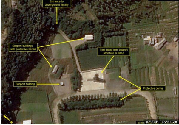 Imagini efectuate dintr-un satelit care supraveghează o bază militară din Coreea de Nord Imagini efectuate dintr-un satelit care supraveghează o bază militară din Coreea de Nord - Sputnik Moldova-România