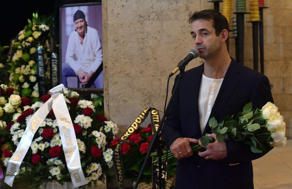 Прощание с актером Дмитрием Марьяновым - Sputnik Молдова