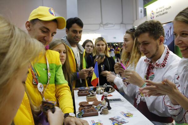 XIX Всемирный фестиваль молодежи и студентов в Сочи - Sputnik Молдова