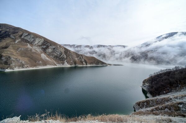 Высокогорное озеро Кезеной-Ам в Веденскеом районе Чеченской республики - Sputnik Молдова