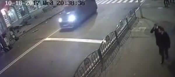 Жуткая авария в Харькове 18.10.2017 попала на видео (18+) - Sputnik Молдова