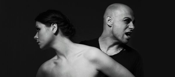 Силуэты мужчины и женщины. Архивное фото - Sputnik Молдова