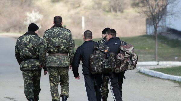Военные бригады береговой обороны ВМС Украины покинули воинскую часть в селе Перевальное - Sputnik Молдова
