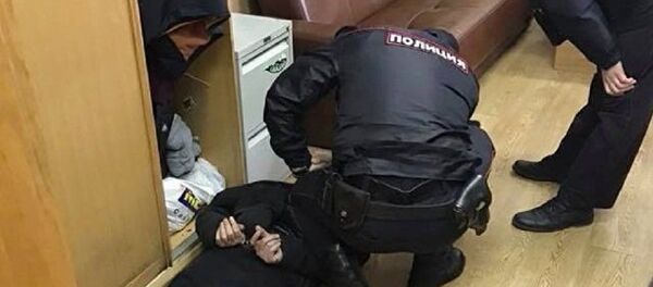 Неизвестный напал с ножом на ведущую в редакции Эхо Москвы - Sputnik Молдова