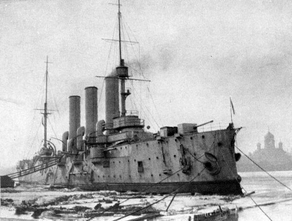 Крейсер Аврора в 1917 году - Sputnik Молдова