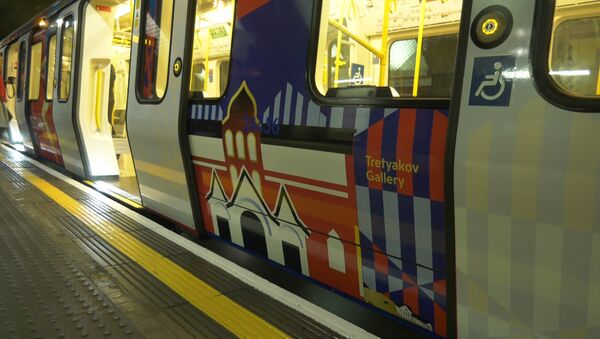 Тематический поезд по России в лондонском метро - Sputnik Молдова