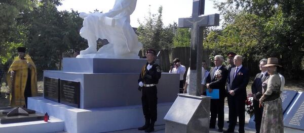 «Вече» и Посольство России открыли мемориал павшим в борьбе с нацизмом - Sputnik Молдова