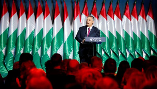 Hungarian Prime Minister Viktor Orban speaks during his state-of-the-nation address in Budapest, Hungary, February 10, 2017. Among world leaders, Orban is known as one of Soros' most outspoken critics. - Sputnik Moldova-România