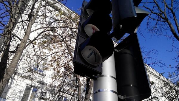 Светофор на перекрестке у здания мэрии Кишинева - Sputnik Moldova