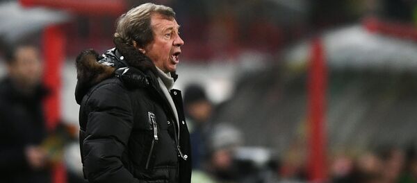 Главный тренер ФК Локомотив Юрий Сёмин - Sputnik Молдова