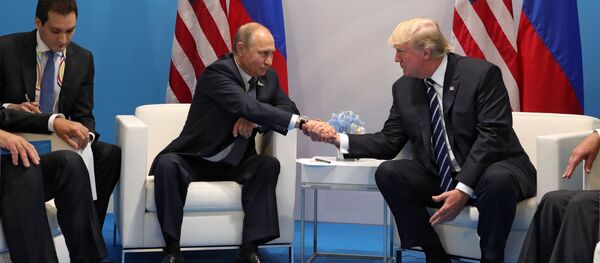 Întâlnirea lui Vladimir Putin cu Donald Trump la summit-ul G20 din Germania - Sputnik Moldova