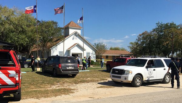 Emergency personnel respond to a fatal shooting at a Baptist church in Sutherland Springs, Texas, Sunday, Nov. 5, 2017. ( - Sputnik Moldova